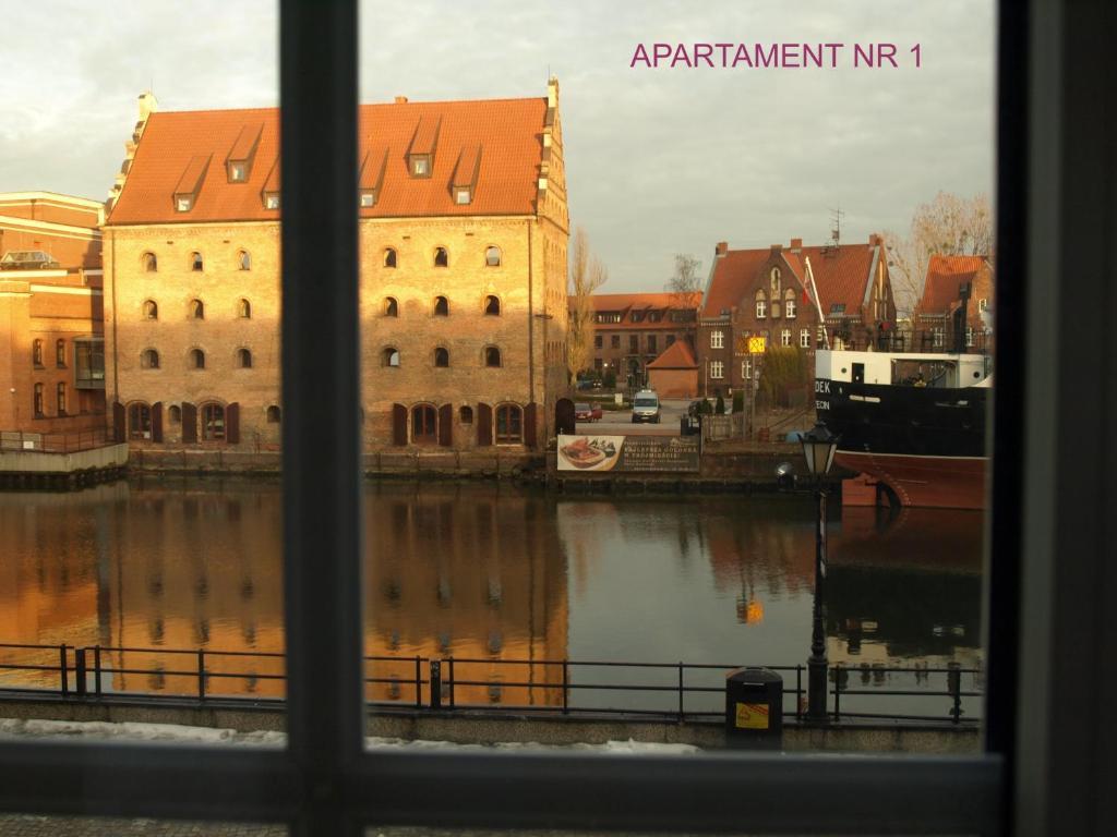 Grand-Tourist River Side Apartments Гданск Стая снимка