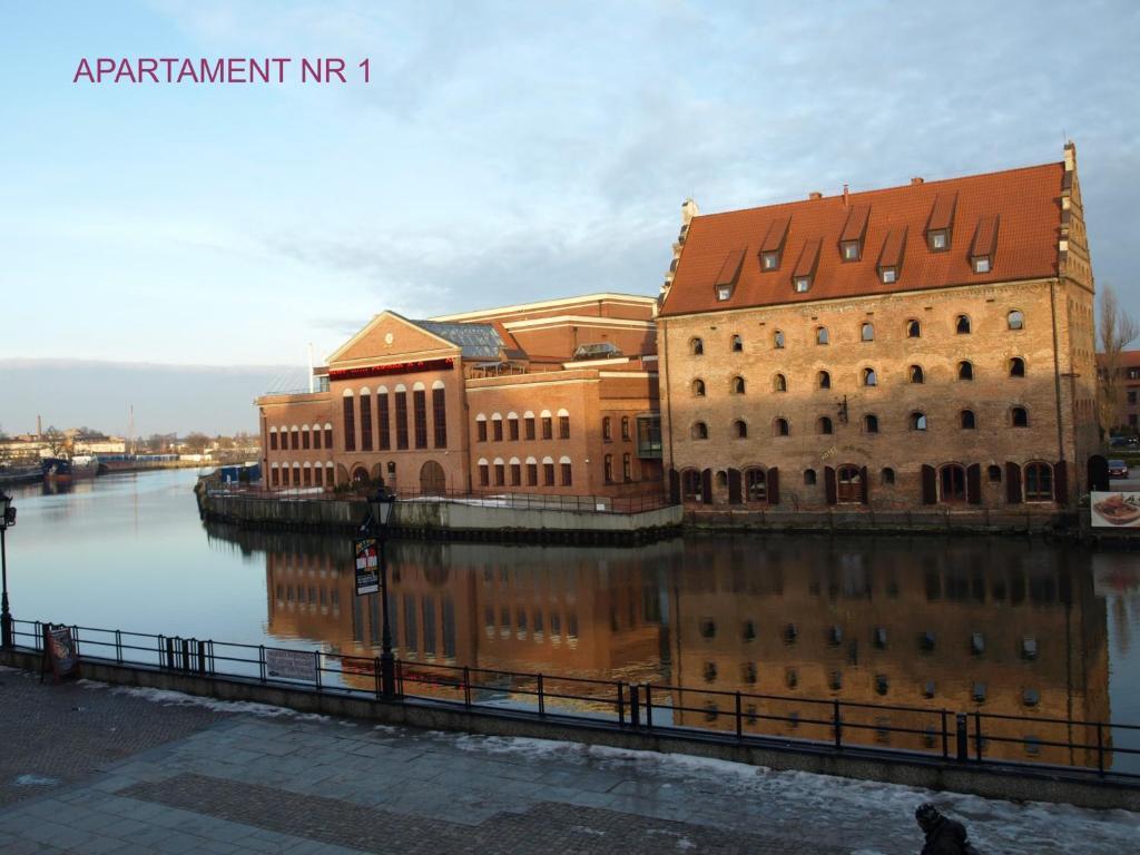 Grand-Tourist River Side Apartments Гданск Стая снимка